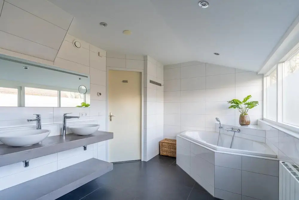 Villa With Finnish Sauna and Outdoor Shower