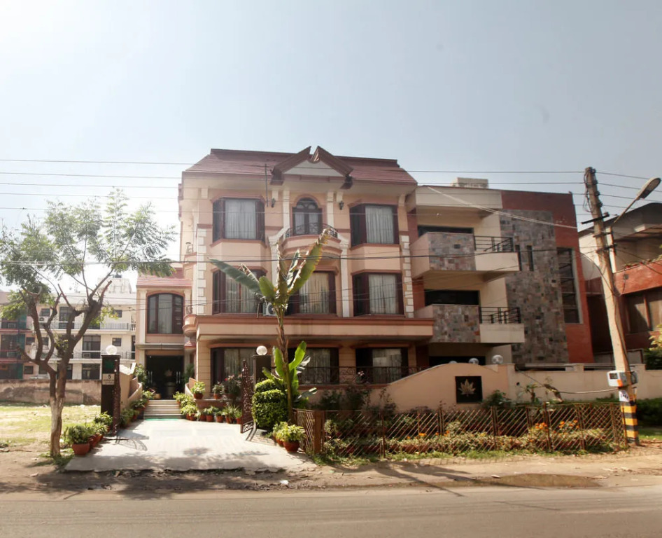 OYO Rooms DLF City Park