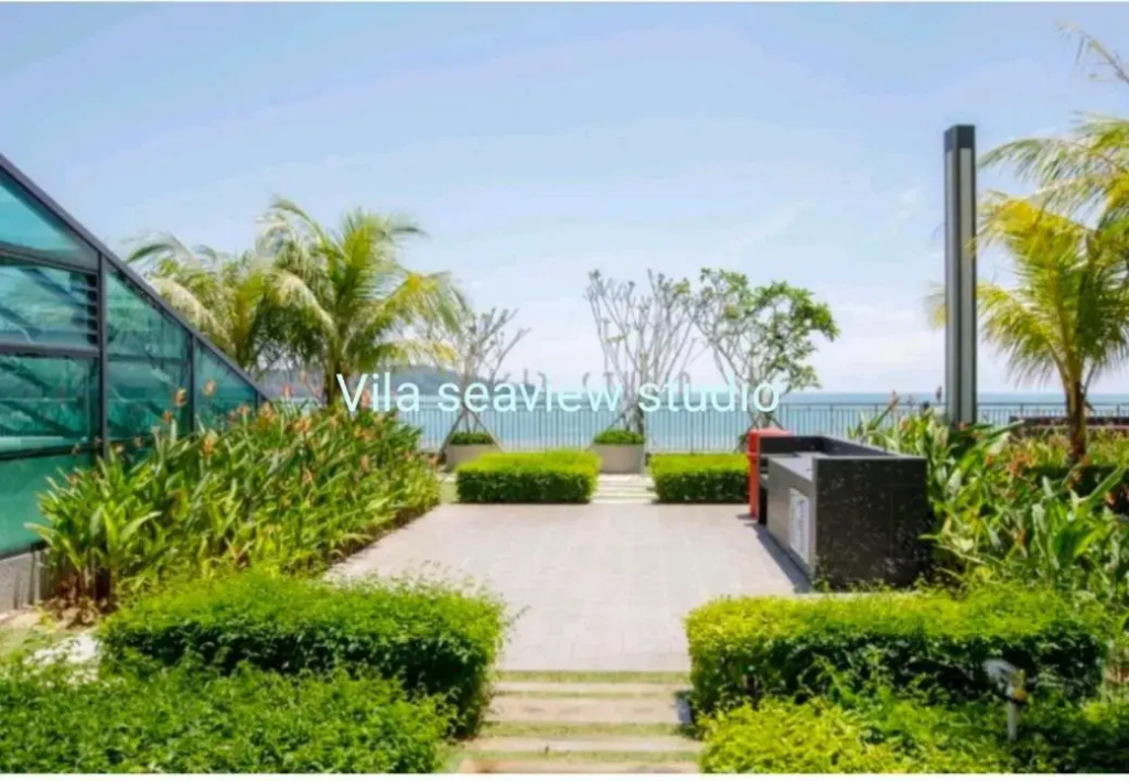 ZilleVille Studio Suite Seaview With Balcony at Imperium Residence