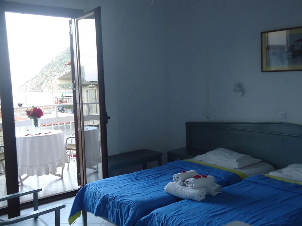 Koronis Hotel