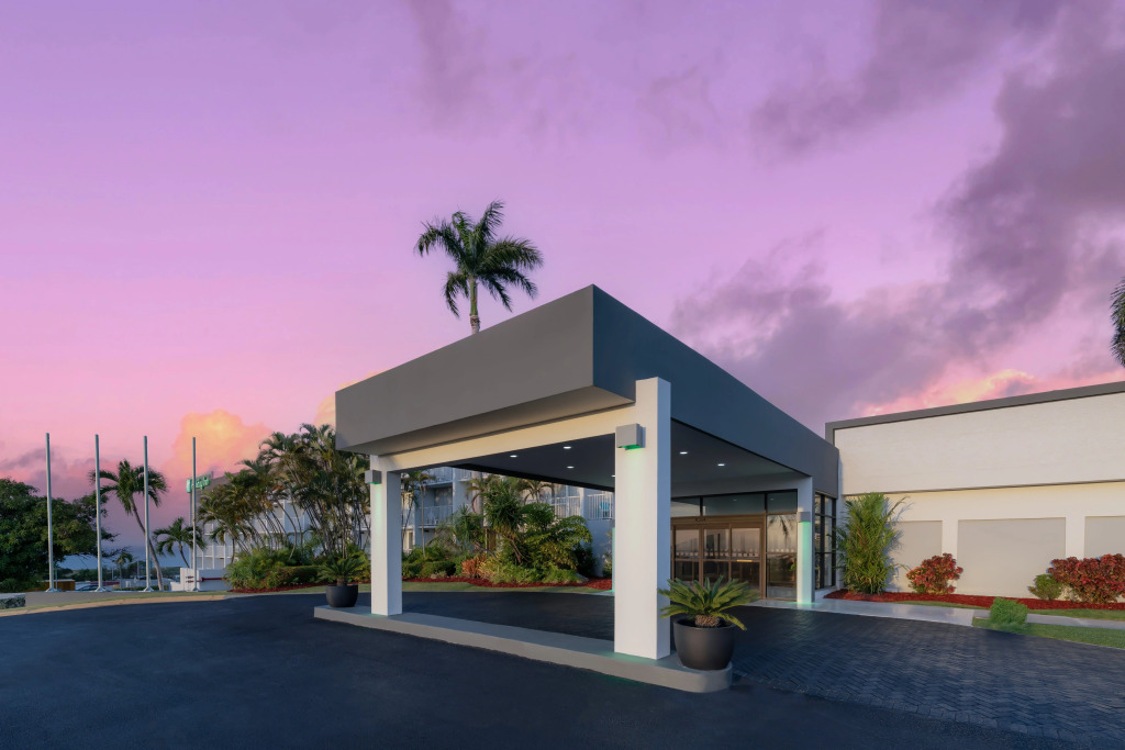 Holiday Inn Ponce & El Tropical Casino by IHG