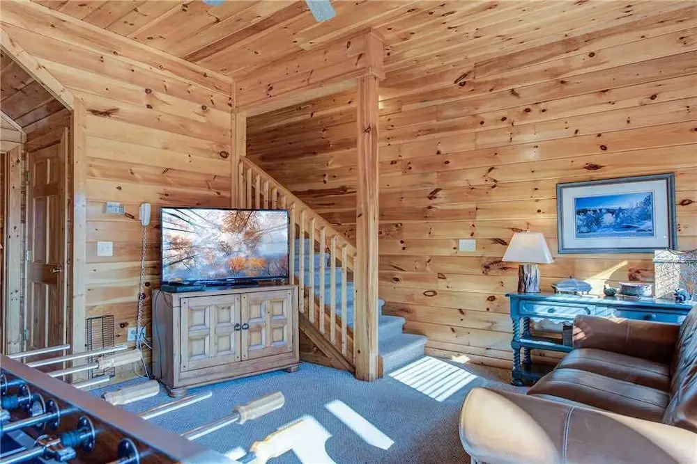 Aspens Envy 4 Bedroom Home with Mountain View