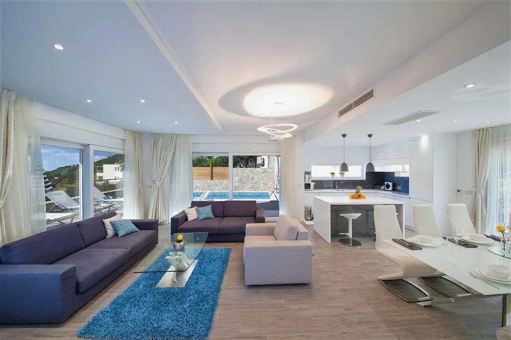 Villa Blue