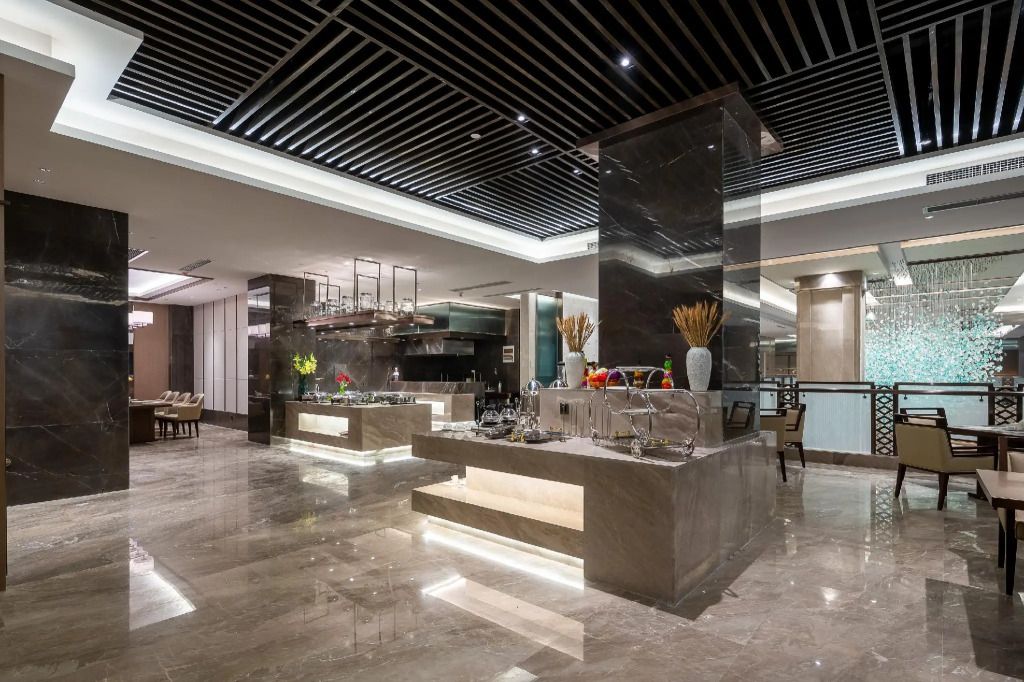 Rezen Hotel Yunyang Lanwan