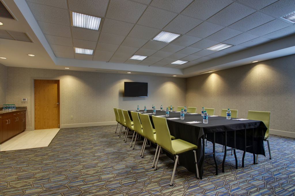 Holiday Inn Express Hotel & Suites Morris by IHG