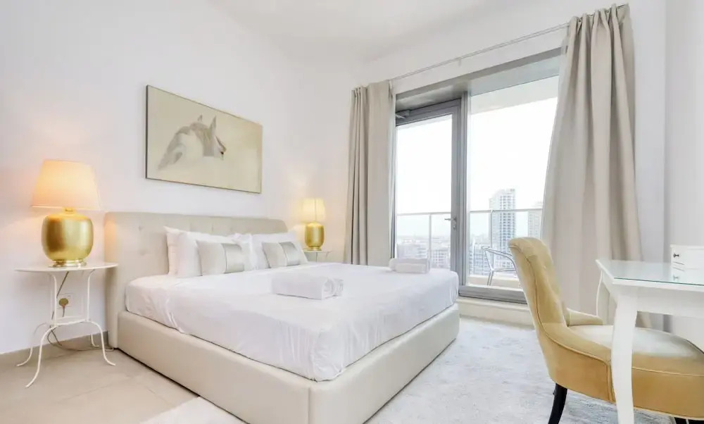 Sophisticated One Bedroom with full Marina View