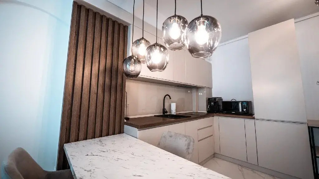 WAVE 2 Promenada Apartments