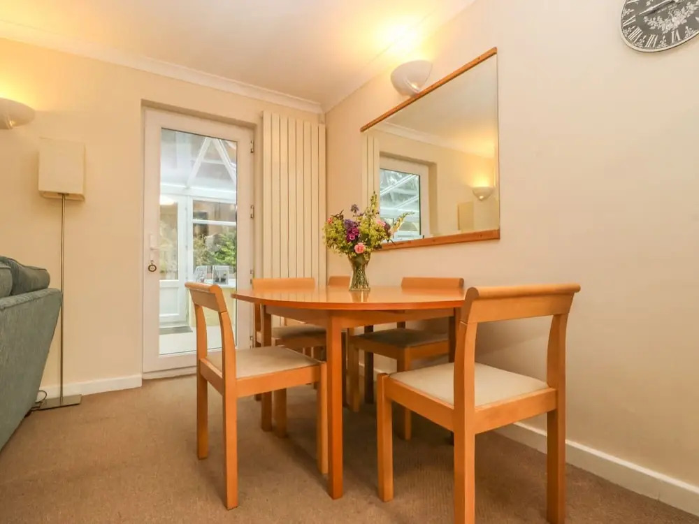 10 Pear Tree Court