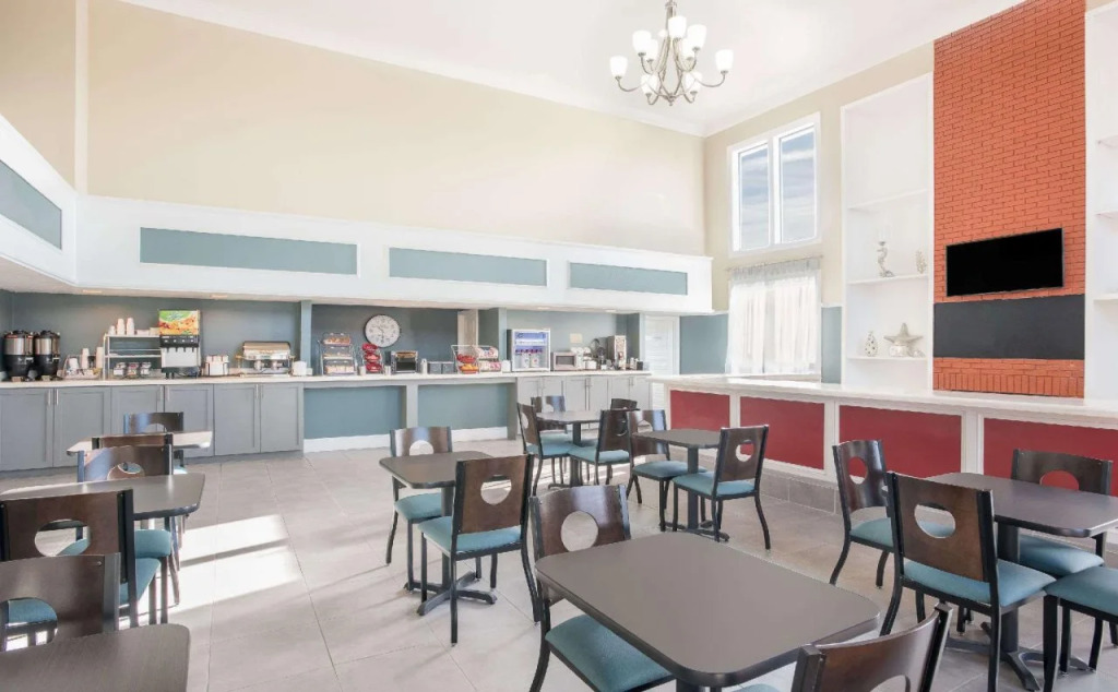 Spencer Inn & Suites