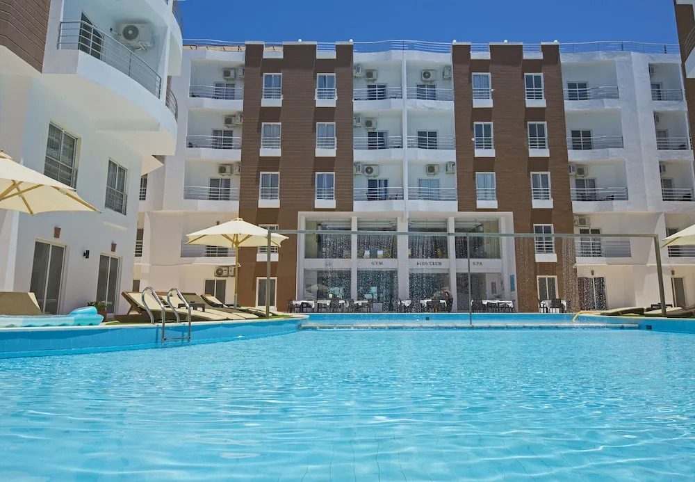 Luxury One Bedroom Apartment in Aqua Palms Resort
