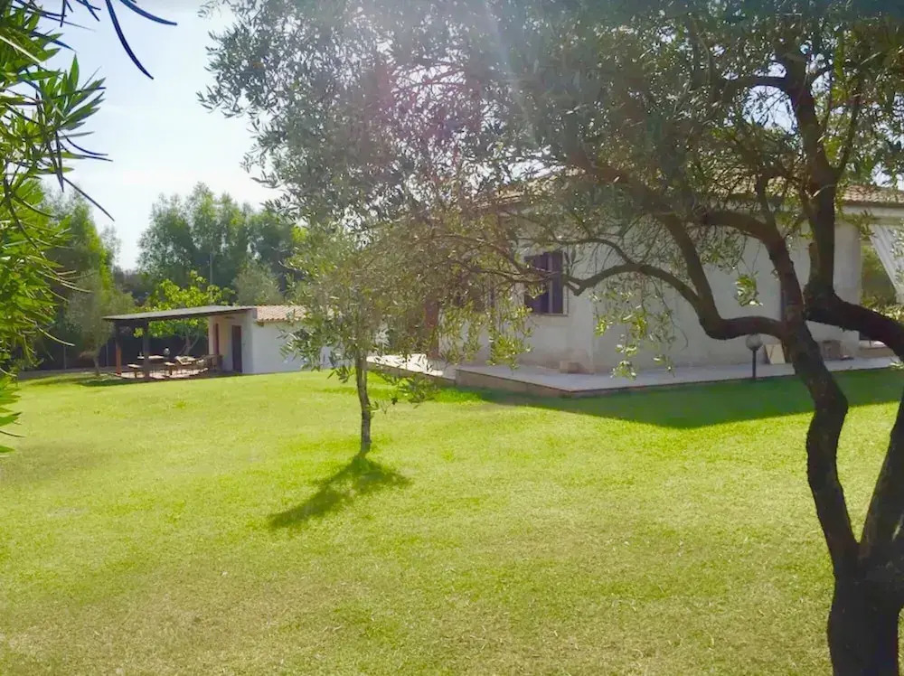 Villa With Pool 2km From the Sea of Alghero With Ac and Wifi for 8 People