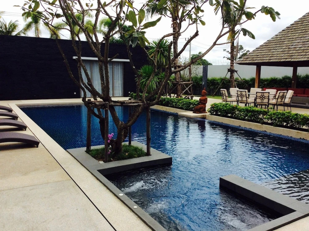 Anchan Lagoon Serenity Villa