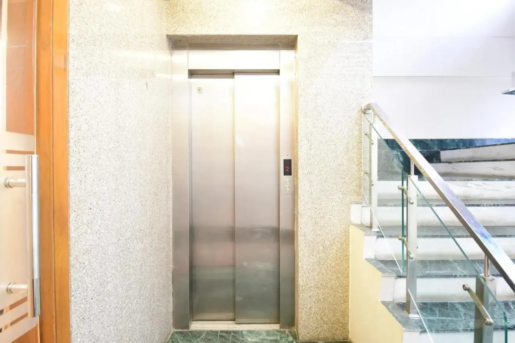 FabHotel Stay Inn International - Nr Sealdah Station