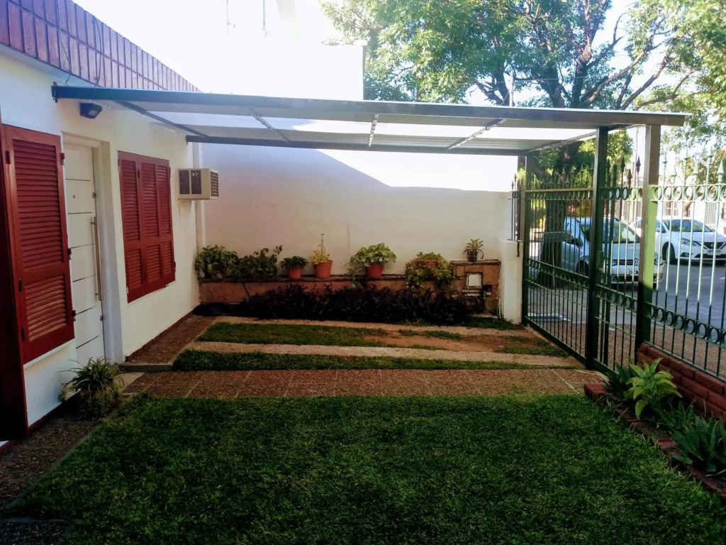 Casa Alberdi