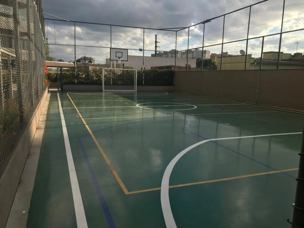 Apartamento p/ 8 com garagem churasqueira e piscina