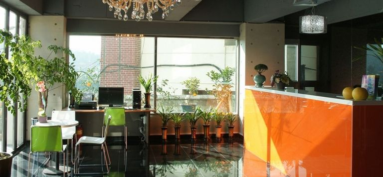 Orange Hotel