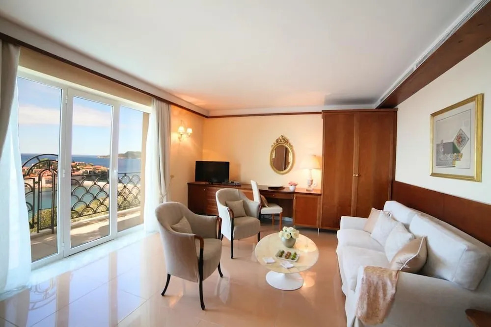 Villa Montenegro