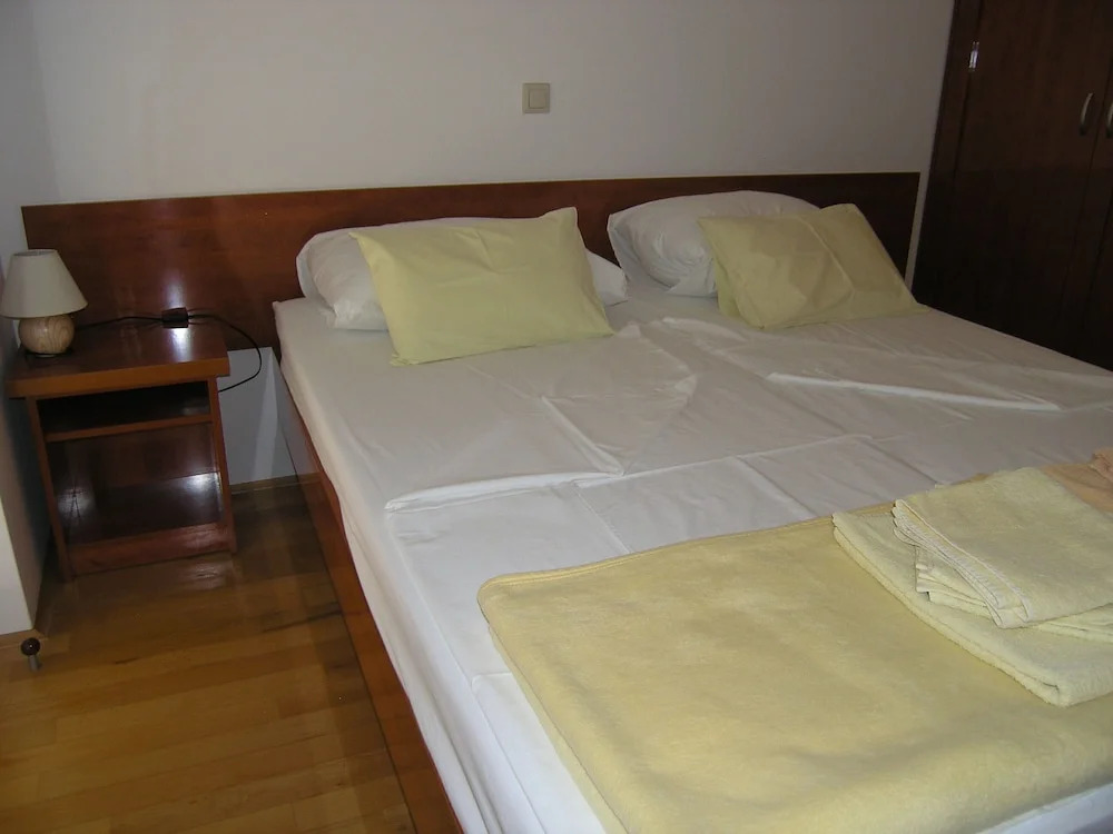 Apartments Paragis