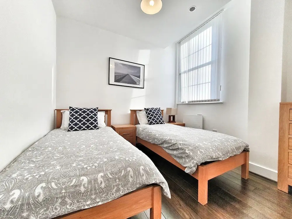 Urbane Spacious Executive Apartment