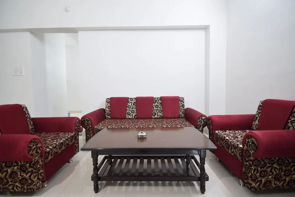OYO 27814 Home Lavish 2bhk Bhuwana
