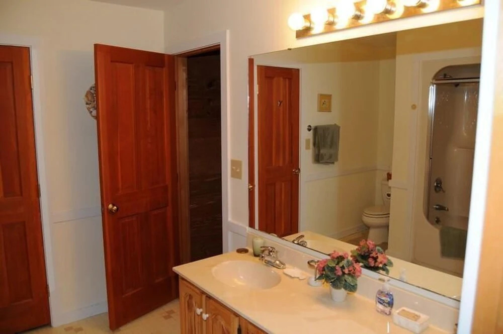Flounder Inn - 4 Br Home