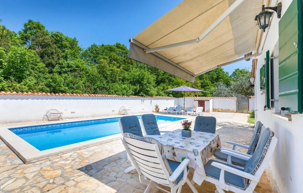 Stunning Home In Pula