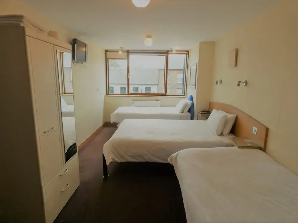 Hounslow Central Hotel