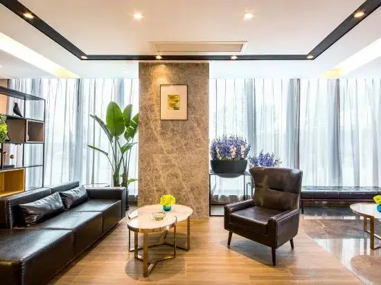 Homeinn Selected Hotel (Chengdu East Railway Station Huaishudian Subway Station)