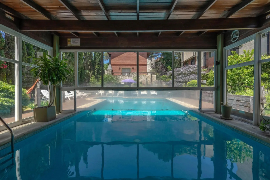 Valeria House Apart