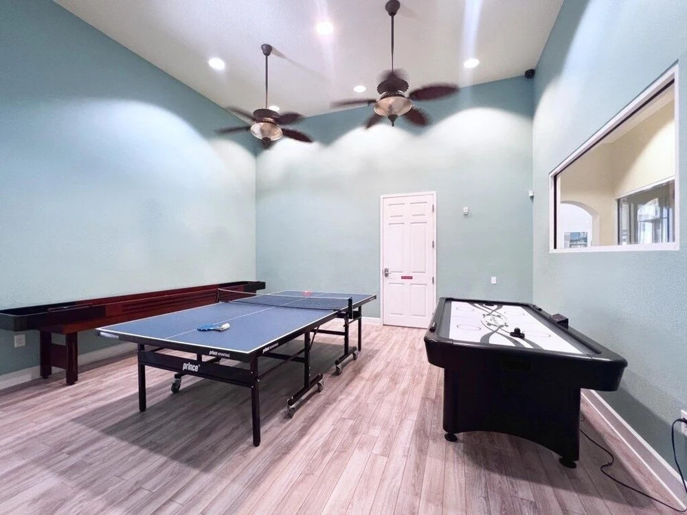 Cozy Family Friendly Pool Home With Game Room-227y 5 Bedroom Home by RedAwning