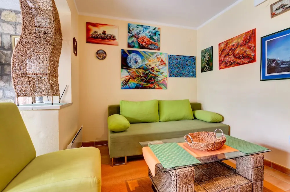 Apartments Varja
