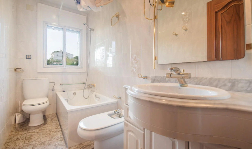 Bfa 1 - Casa Con Piscina, Pista De Tenis, Jardin,