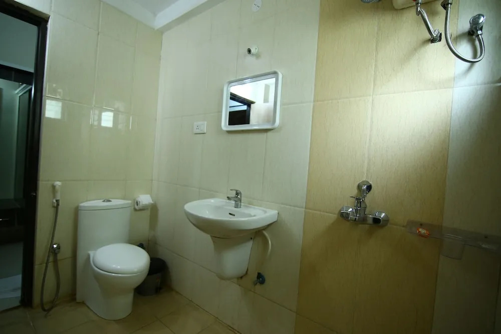 Fresh Living Prime Hitech Service Apartments