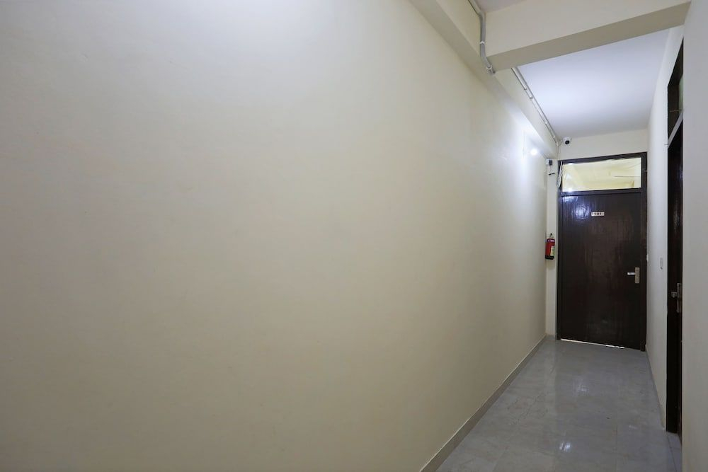 OYO 45288 Hotel 2 Yaars