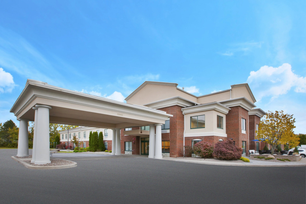 Holiday Inn Express Rochester-Victor by IHG