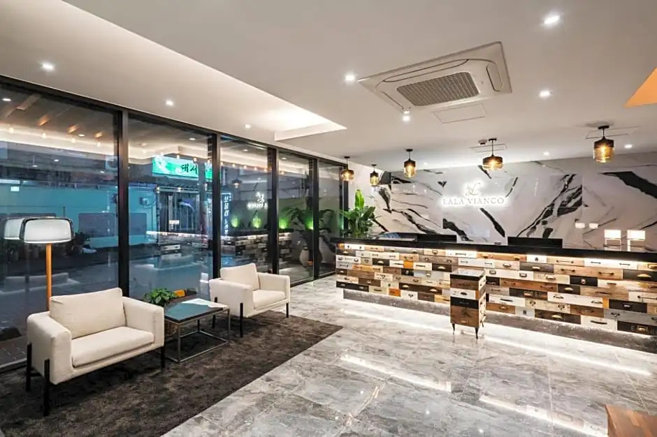 LALA VIANCO BUSINESS Hotel