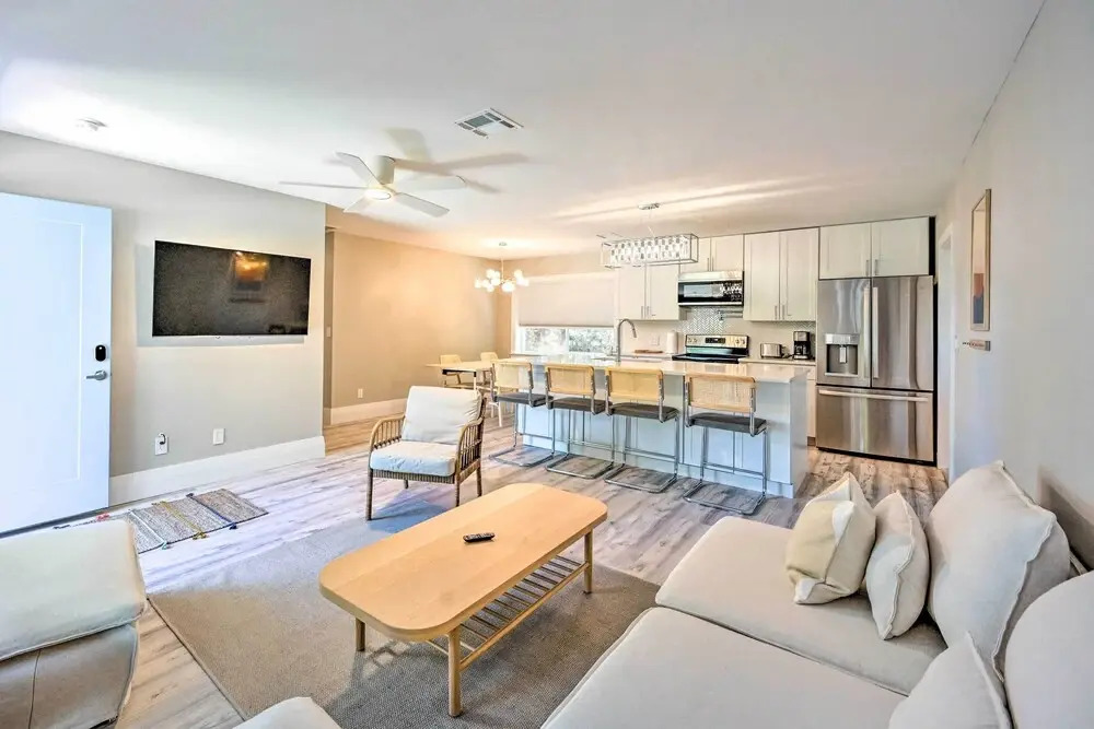 Home Close to Naples Beach - Pets Welcome!