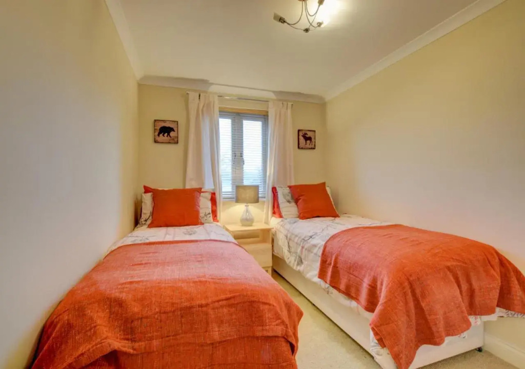 Bowleaze Beach Apartment
