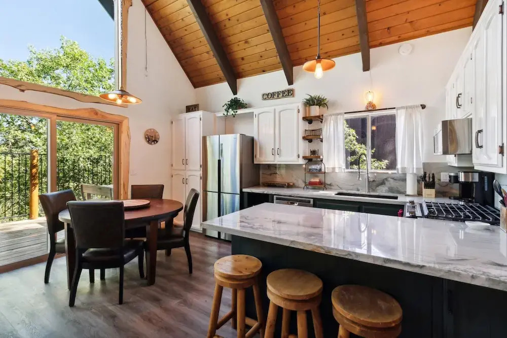 Timeless Traditions Arrowhead 3 Bedroom Home by RedAwning