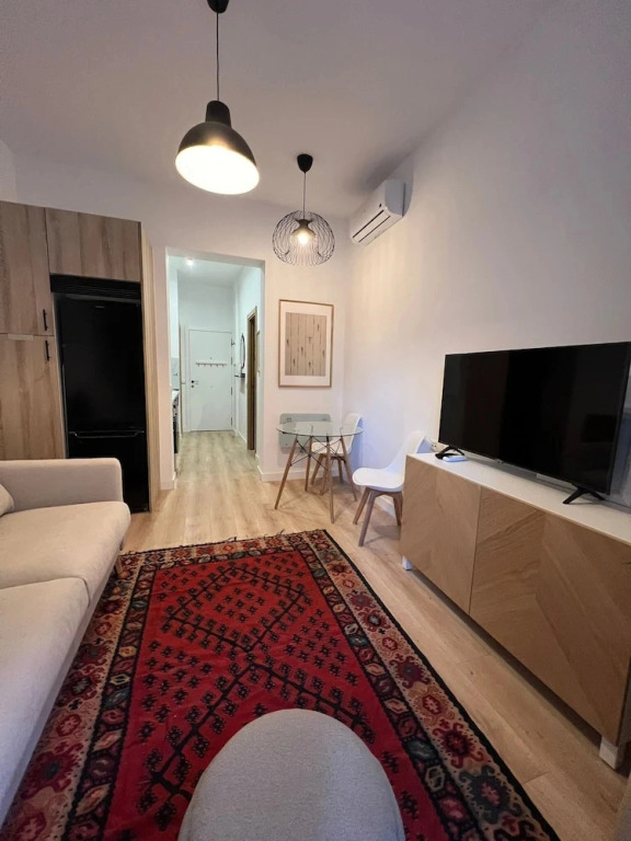 w Dreamy 1BR With Great Balconny