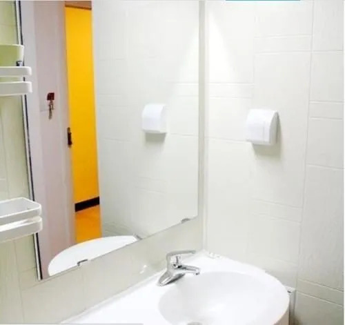 Ruyijia Business Hotel