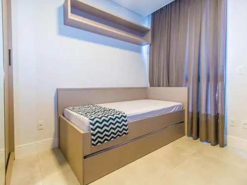 Ed. Porto Madero. Apartamento alto padrão próximo a Praia de Bombinhas!