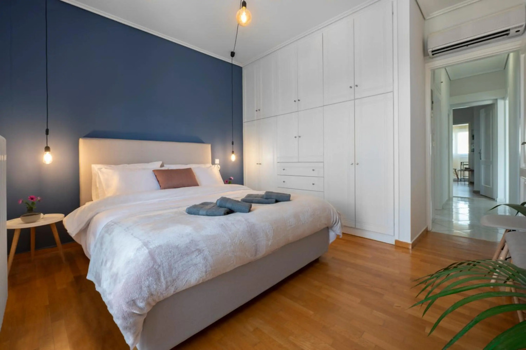 Bright 3 bd apt, Hellenikon Metr. Park , Glyfada