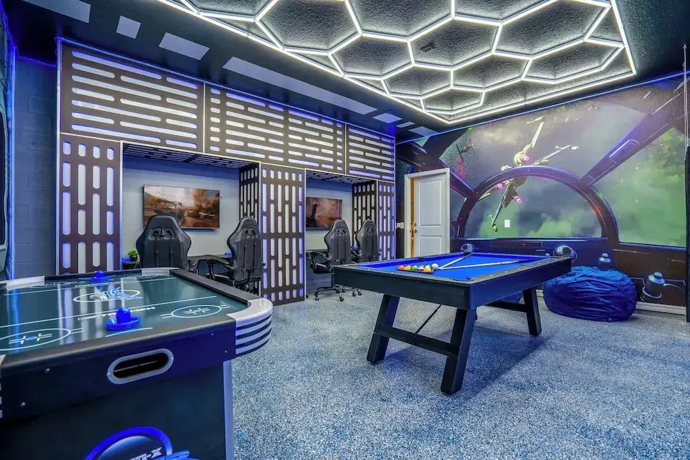 Upstay: Family Retreat w Pool, Cinema & Games Room