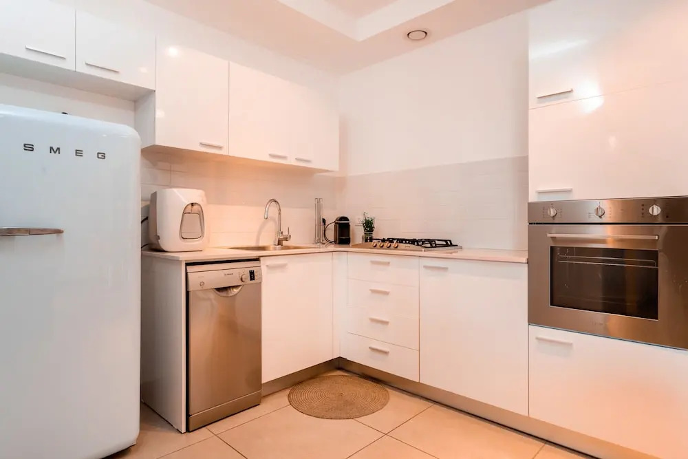 1Bd W/Balcony Near Rothchild By Sea N' Rent