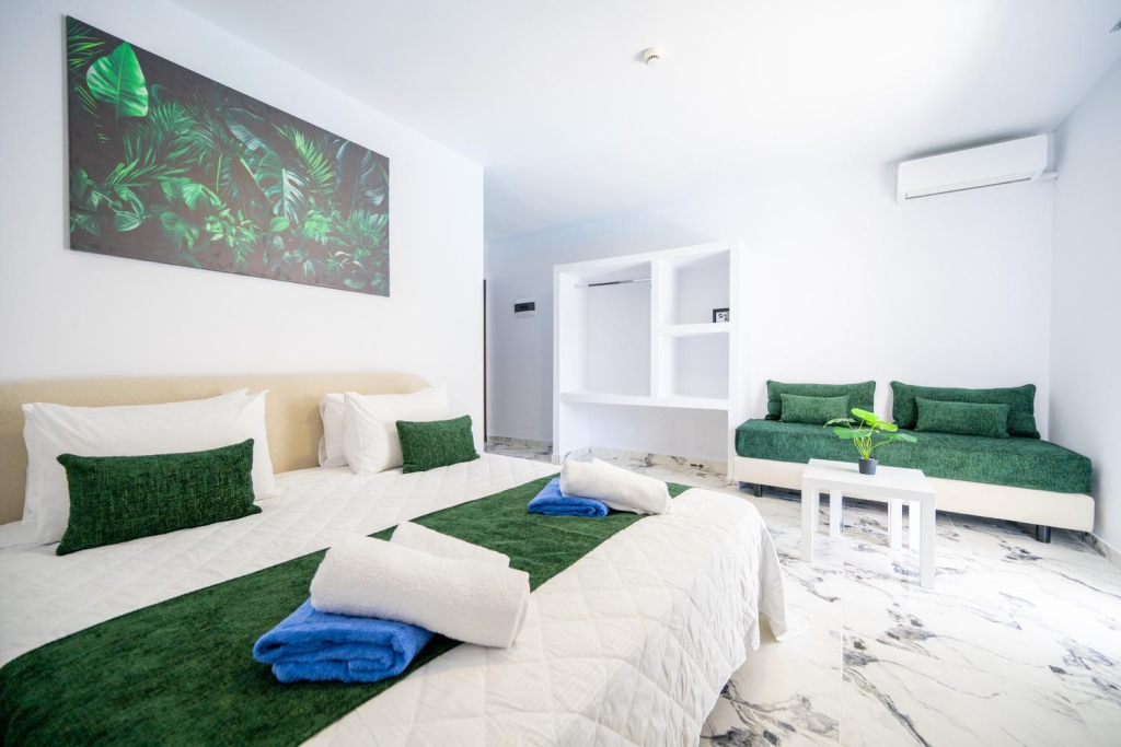 Bamboo Suites Hotel
