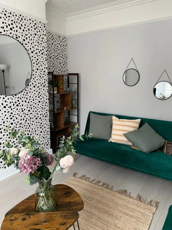 House of cosy dots