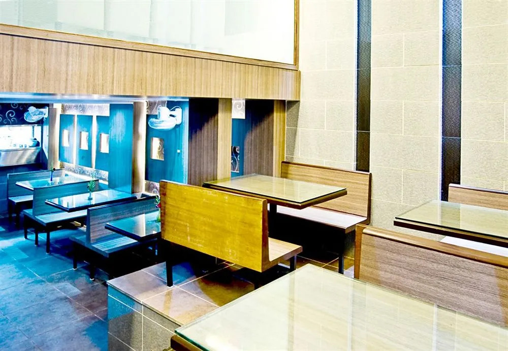 Hotel Heritage Dakshin