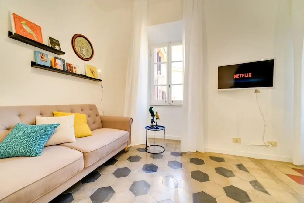 Lovely Renovated Flat/4guests/exclusive Location!