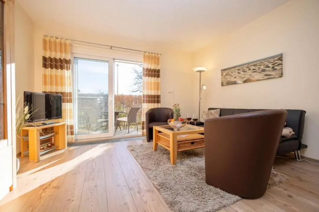Wohnung 4 im EG Haus Stranddistel, komfortable Ferienwohnung fur 3 Personen in Zingst